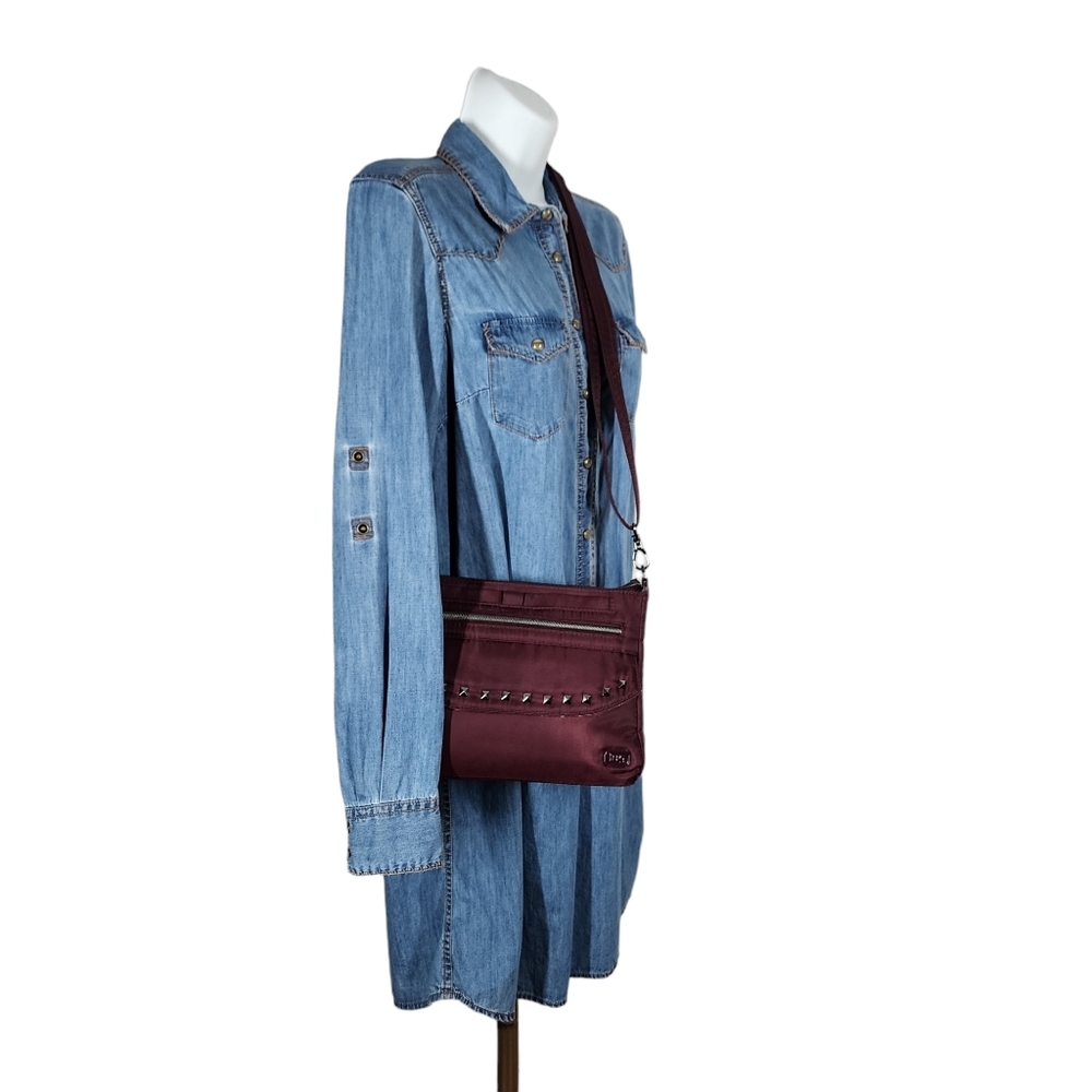 LUG PACER CROSSBODY WITH STUD DETAIL - Picture 3 of 10
